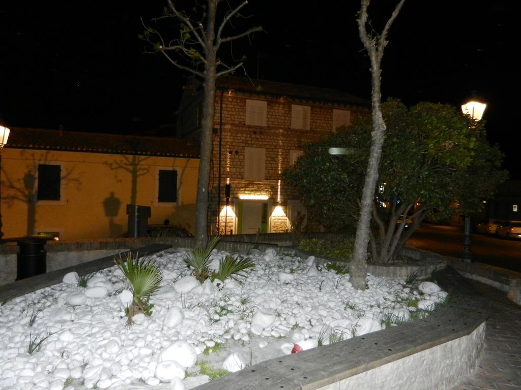 Affittacamere Le Tre Sorelle Sirolo Exterior photo